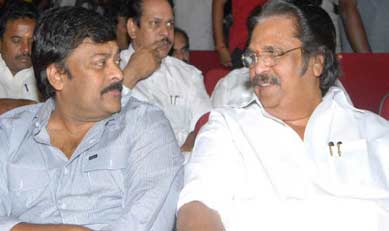 dasari narayana rao,chiranjeevi,son of satyamurthy,pawan kalyan  దాసరి - చిరంజీవి ఒకటవుతారా?